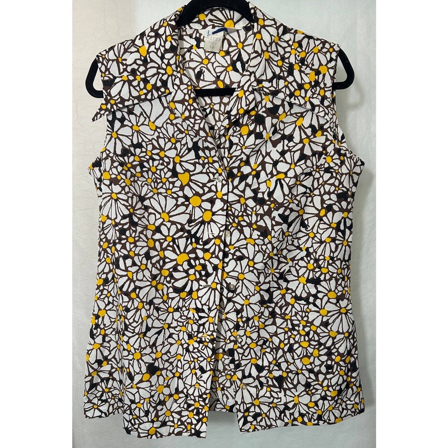 Vintage Lady Manhattan Sleeveless Blouse 70s Daisy Print Size 16