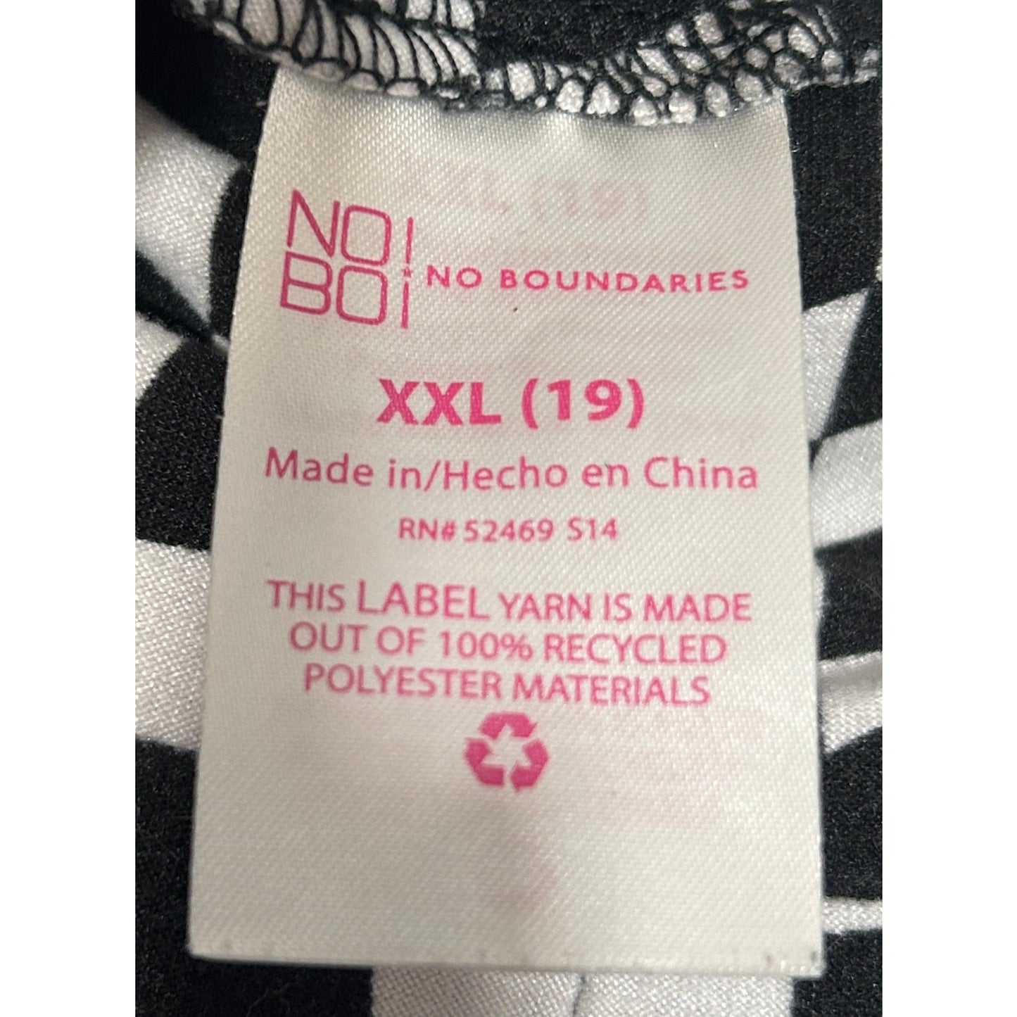 No Boundaries XXL Optical Illusion Checkered Flare Pants Black White